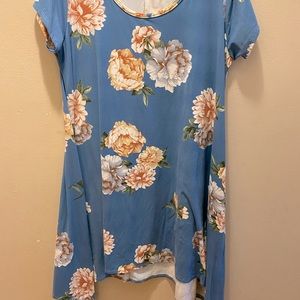 Blue Floral flowy dress. 1X